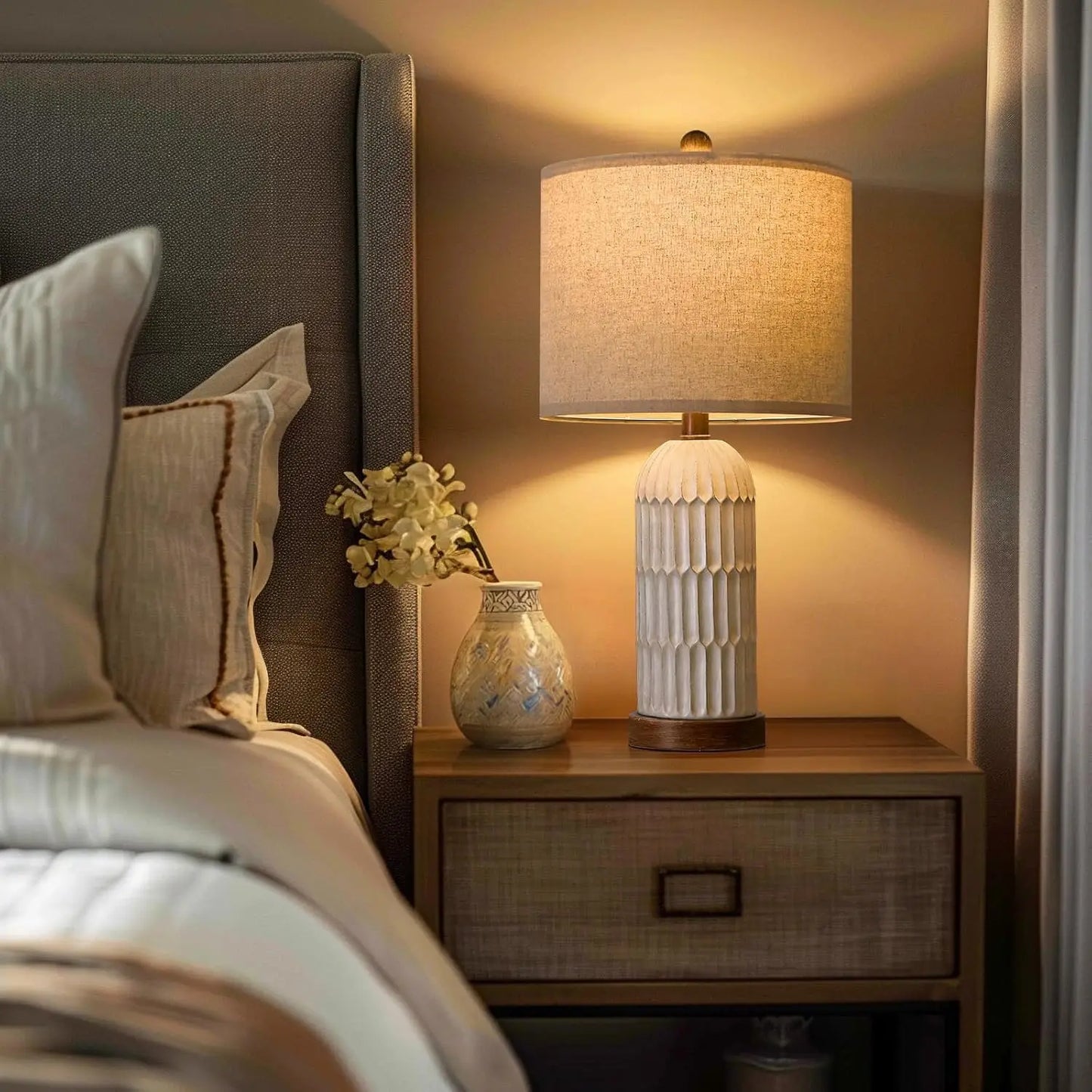 Vintage Farmhouse Table Lamps With USB A And C Ports